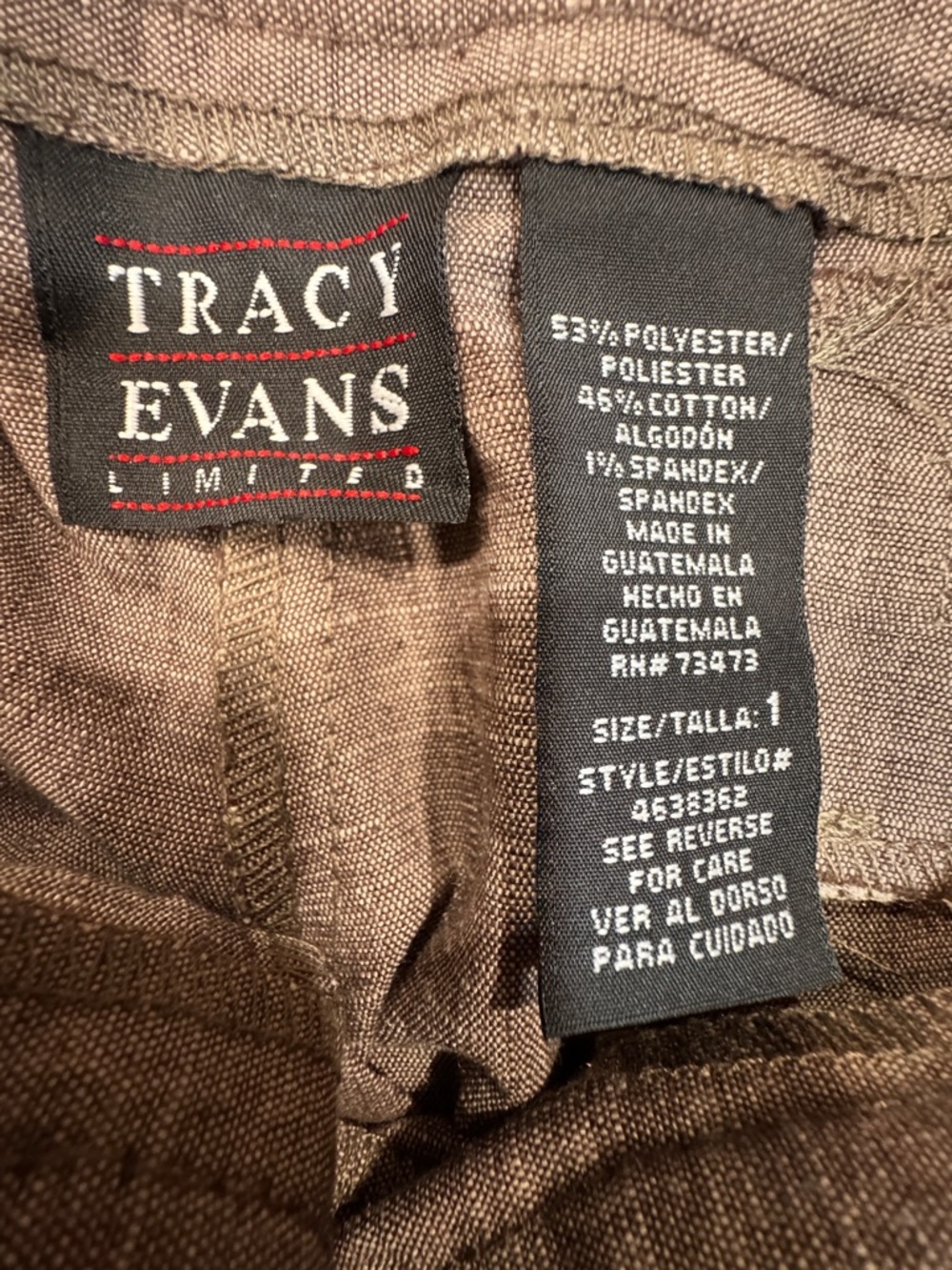 NWT Tracy Evans Limited Taupe Stretch Bermuda Shorts w/ Chain Belt Size 1 - Picture 2 of 5